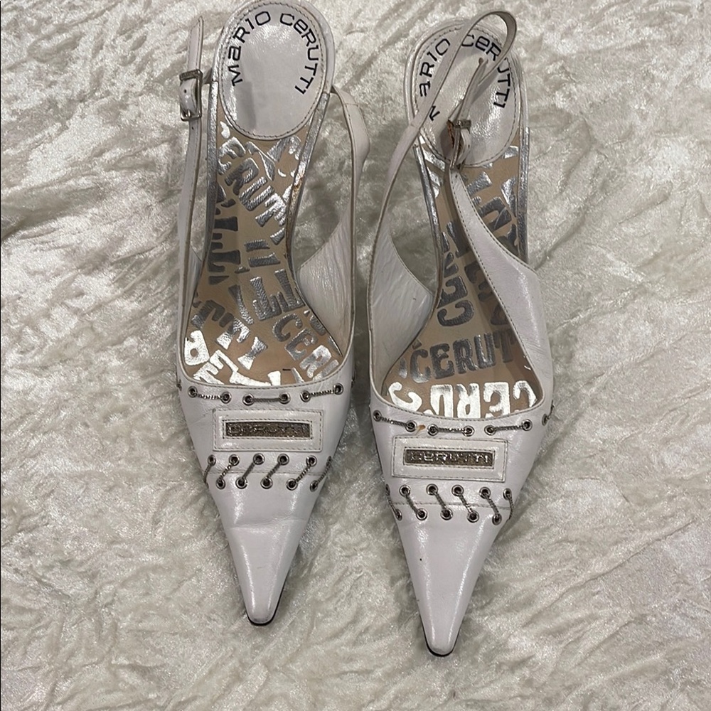 Elegant White Slingback Heels with Geometric Detailing